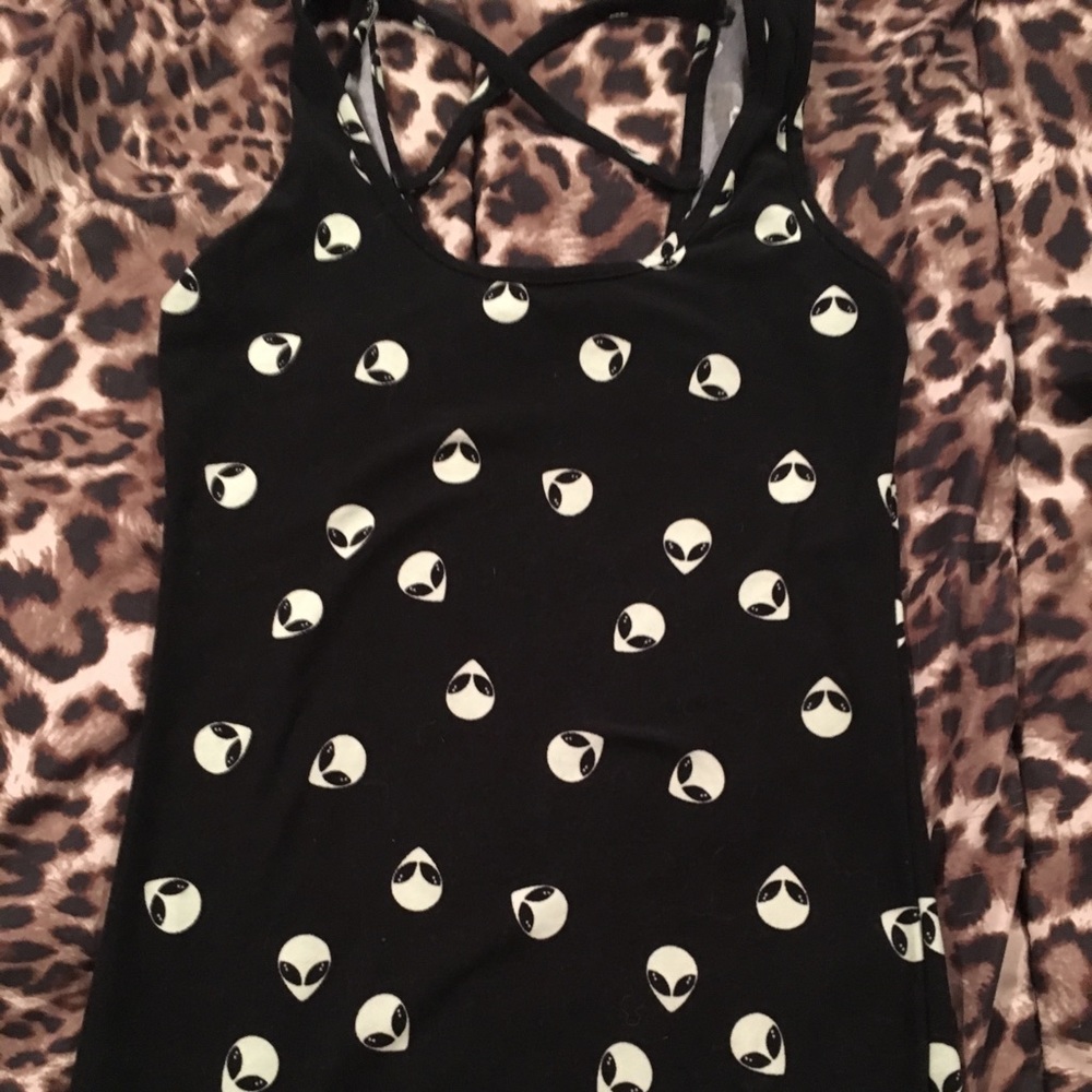 Alien tank top